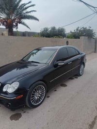 مرسيدس C • ٢٠٠٧ • رقم بغداد