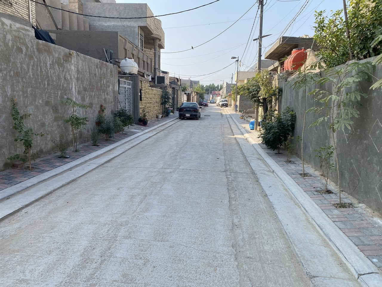 السلام عليكم قطعة ارض للبيع ١٠٠متر العنوان الجمعيه شارع زين العابدين قرب مولدة ضياء بيه مدخلين ع الشط شارع زين العابدين وشارع ابو حسين البكال هم يدخل عليه شارع البو اسيود هم يدخل عليها للستفسار ***********
