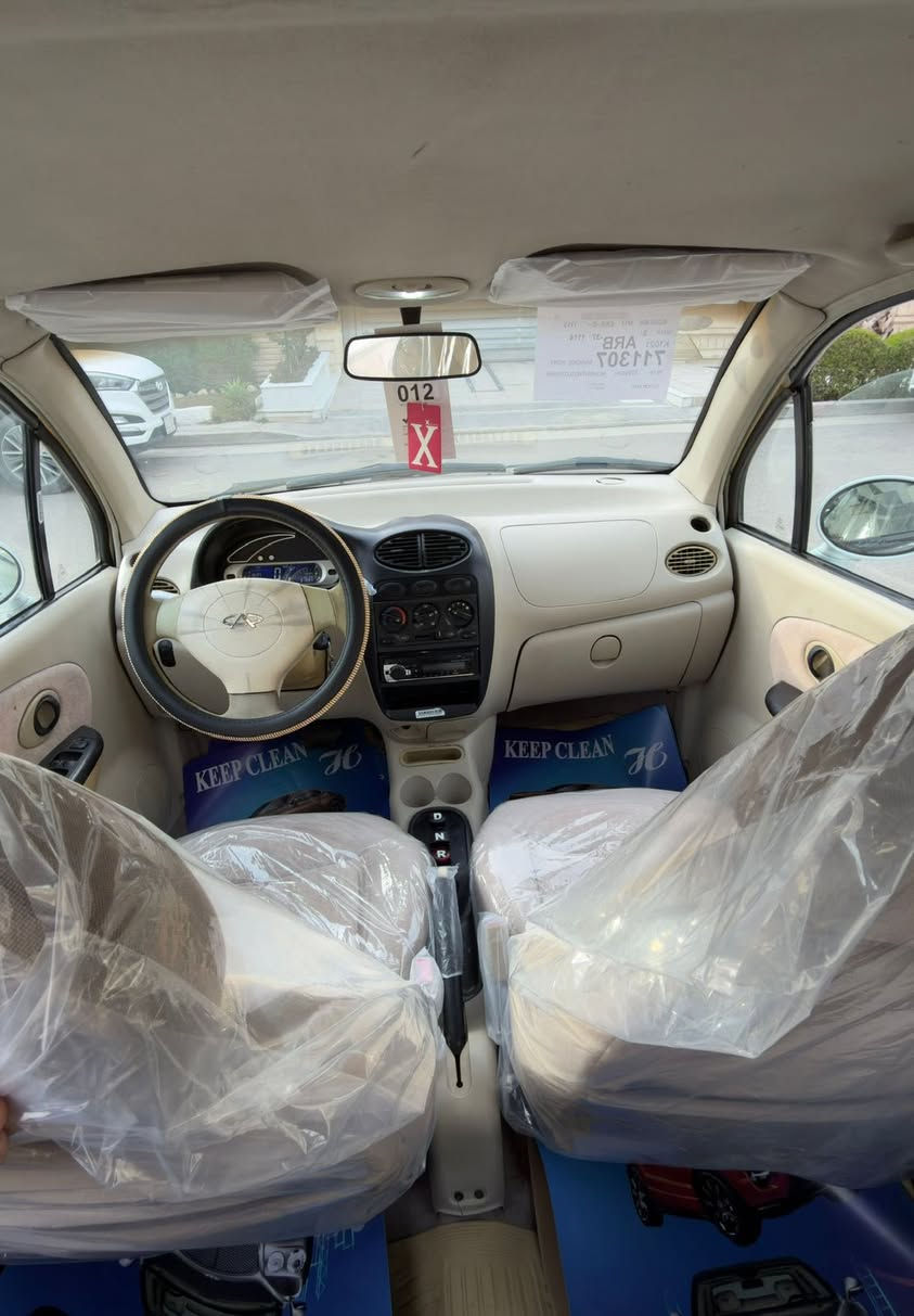 سلام عليكم  
شيري كيو كيو 
بأسمي رقم وهزه وسنويه كله جديد 

موديل 12

كير اوتوماتيك 
السياره حلوه وجاهزه 

داخلها كلش نظيف 

سعر 34بيها مجال كلش بسيط 

مكاني بغداد حي العدل 
***********
