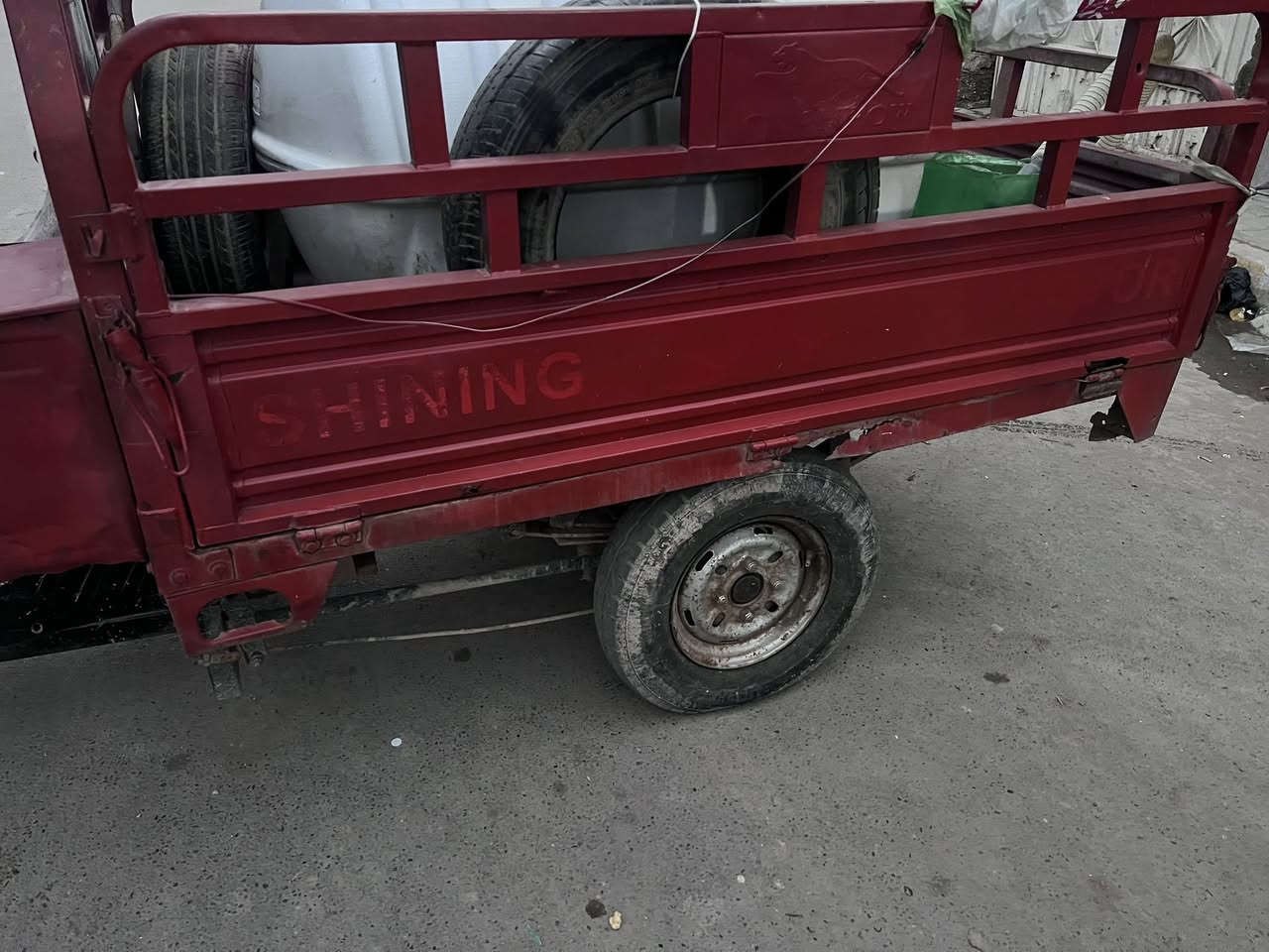 يالله سلام عليكم للبيع ستوته جمره موديل16ستوته شغاله سلف هندر تايرت نضيفه اوراق كامله السعر600وبيه مجال هـ***********العنوان بغداد الحسينية مال الراشديه
