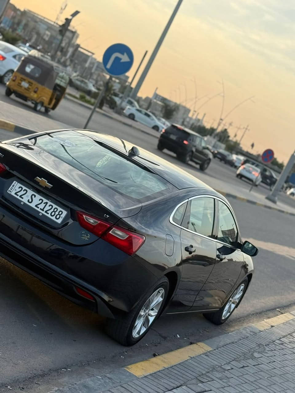 يالله إسلام عليكم 
ماليبو ٢٠٢٣
رقمً أربيل بسم شركه وكاله مجانيه 
حادثه مثل ما واضح بلصور جاملغ وبنيد 
ماشيه ٥٠ ميل 
جاهزه من كلشي بعده بحاله شركه 
السعر ١٣٢  قفل 🔐 
مكاني البصره القبله 
***********
