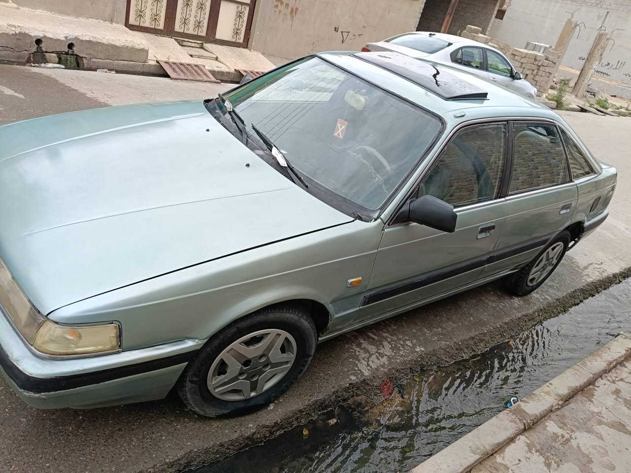 السلام عليكم مازدة 626 محرك 8كابريته بس من يشتغل يدخن بعدين يكطع الكير شرط طخم ورى وكدام نص عمر الداخل نضيف بور كابون متوقف صبغ عام بيها طخه جاملغ الورى النفر جوم كهرب موديل 1989شرط تحويل موصل حي الانتصار تواصل *********** السعر 20وبيها مجال 
ملاحظة لا تخابر تكلي شبيها كل البيها كتبتا
