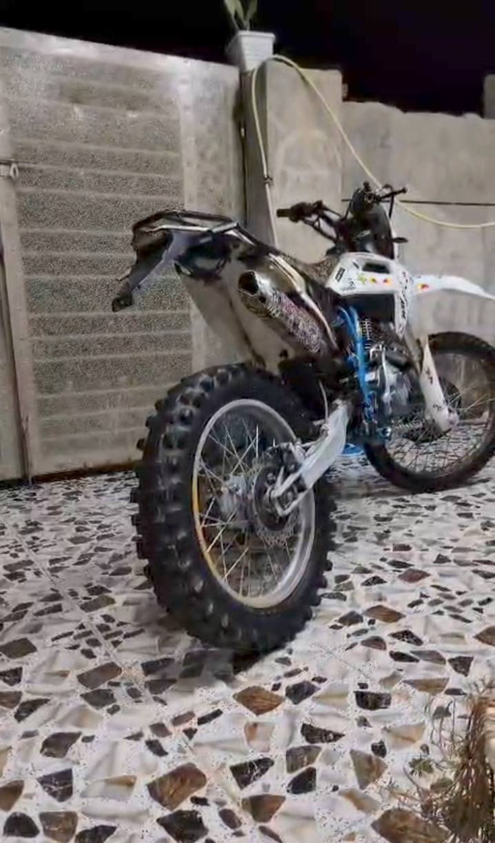 قفاز ٢٣ للبيع
أوراق كامله مكاني ديالى الخالص السعر خاص الرقم***********
