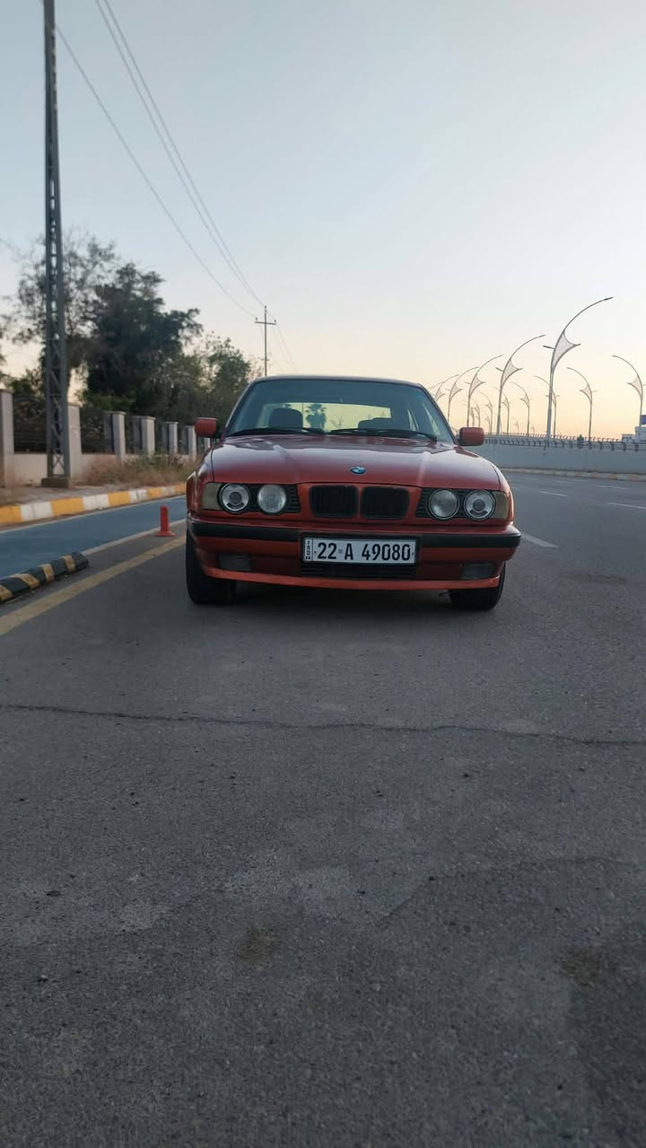 BMW520i
مودیل 91
کیر عادی 
سنویە جدید 31
مابی ضربه 
مكان كركوك  سعر 47
***********
***********
