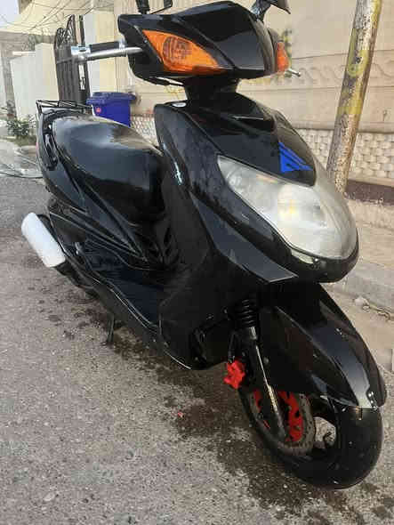 سلام عليكم سكنس فحل للبيع 
دراجه نضيفه كدام العين مكينه ناعمه وحللوه السعرها ٧٧٥ بيها مجال للطيبين مو شراي ليتصل ولا يتعبني مكاني صلاح الدين قضاء بلد ***********
