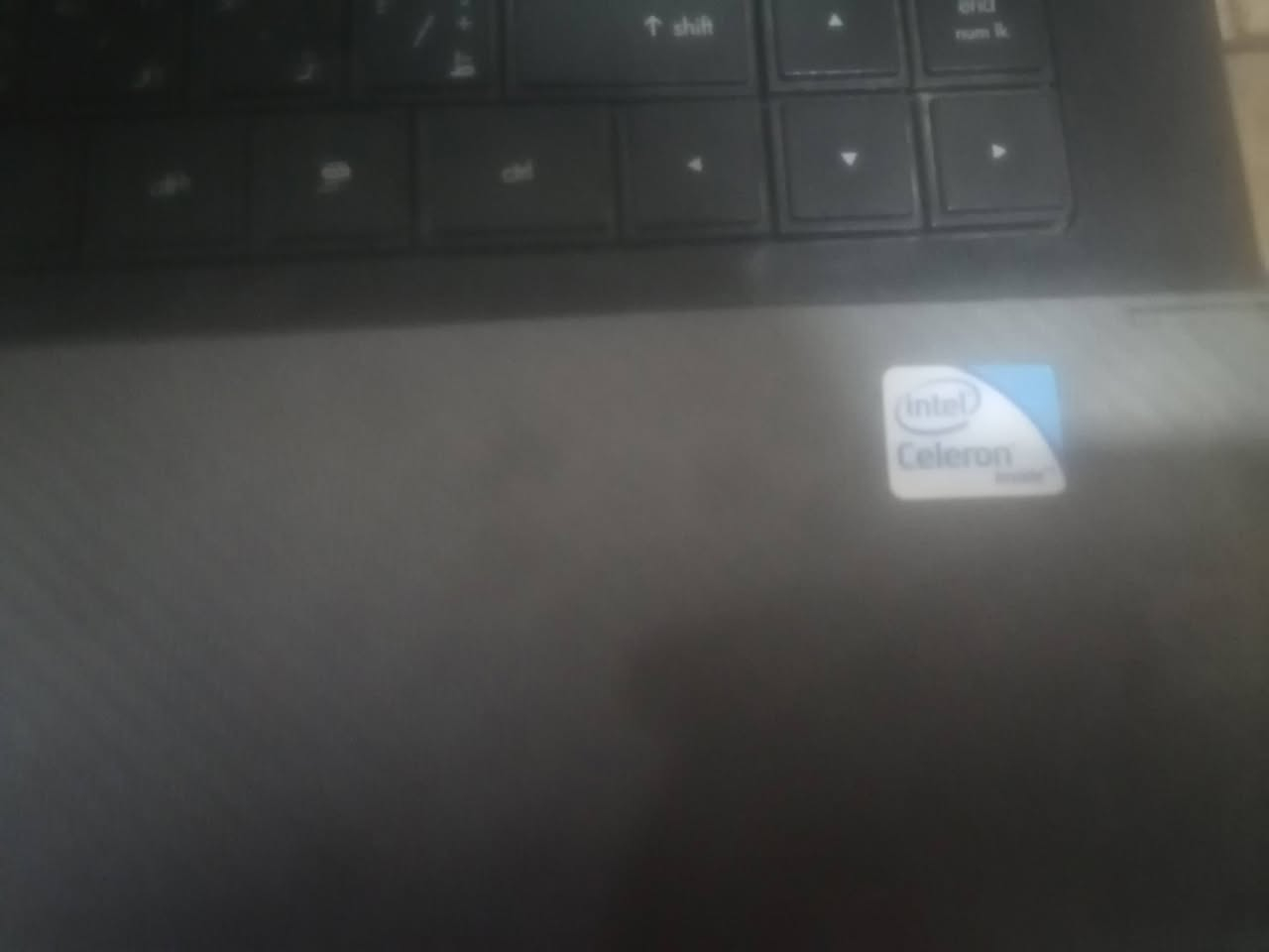 سلام عليكم حاسبه اج بي ذاكره ٢٥٦ جديده مكفوله ويها سمعات خارجيه صوت عالي كلش مكاني شارع كربلاء نجف عمود ٢٥٦ سعر ١٢٠ بيه مجال ***********
