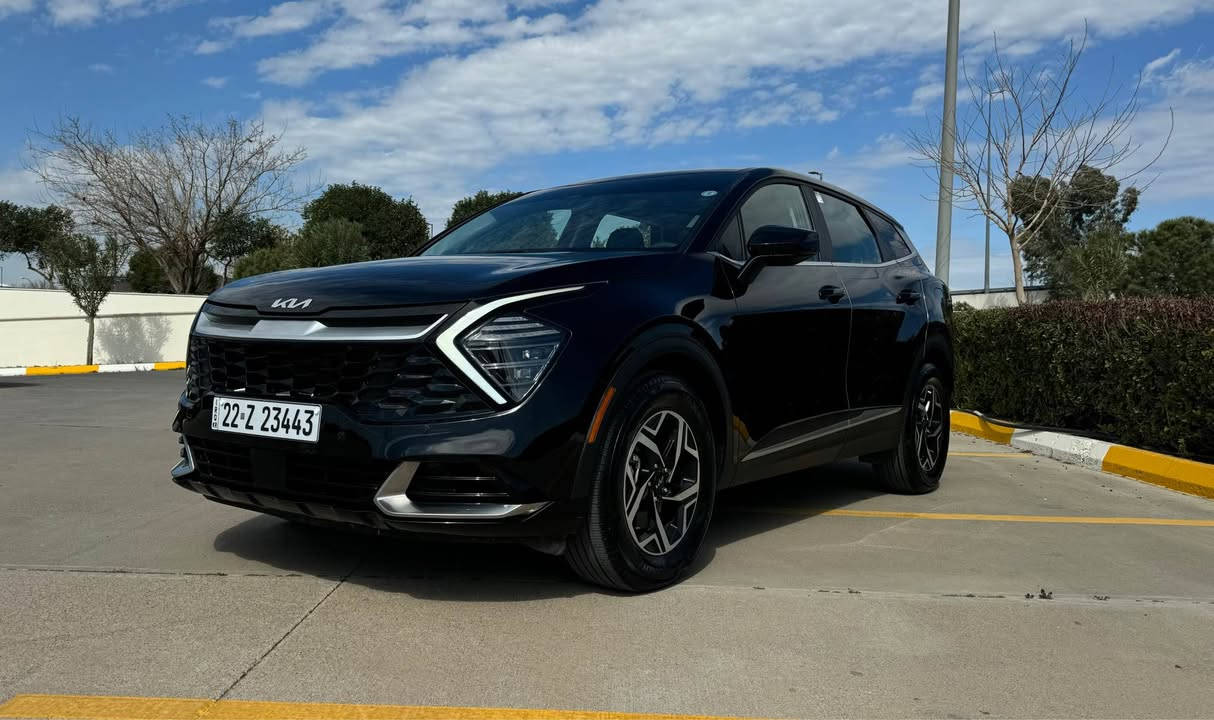 السلام عليكم 
كـيا سبورتج LX - 2024
رقم أربيل ترقيم جديد 
لسيارة جديده وجاهزة
ماشية فقط 15 ألف
بالعافية ع الياخذها 
جاملغ وربع بوند صبغ 
بدون اي دواخل 
المواصفات نص فول
هاند بريك دكمه كهرباء
قطعتين تبريد 
تبريد بيانو
درايف مود
انضمة قيادة
شاشة كاربلاي
كيجات الكترونيه
4 مودات
كروز سرعه
رادارات
رادار مري
كشنات مخمل
لايت وبگ لايت لد
اوتو هولد
مانع انزلاق
نظام abs
وهواي مواصفات ممذكوره
السعر 
182
موبايل 
*********** أربيل, العراق
