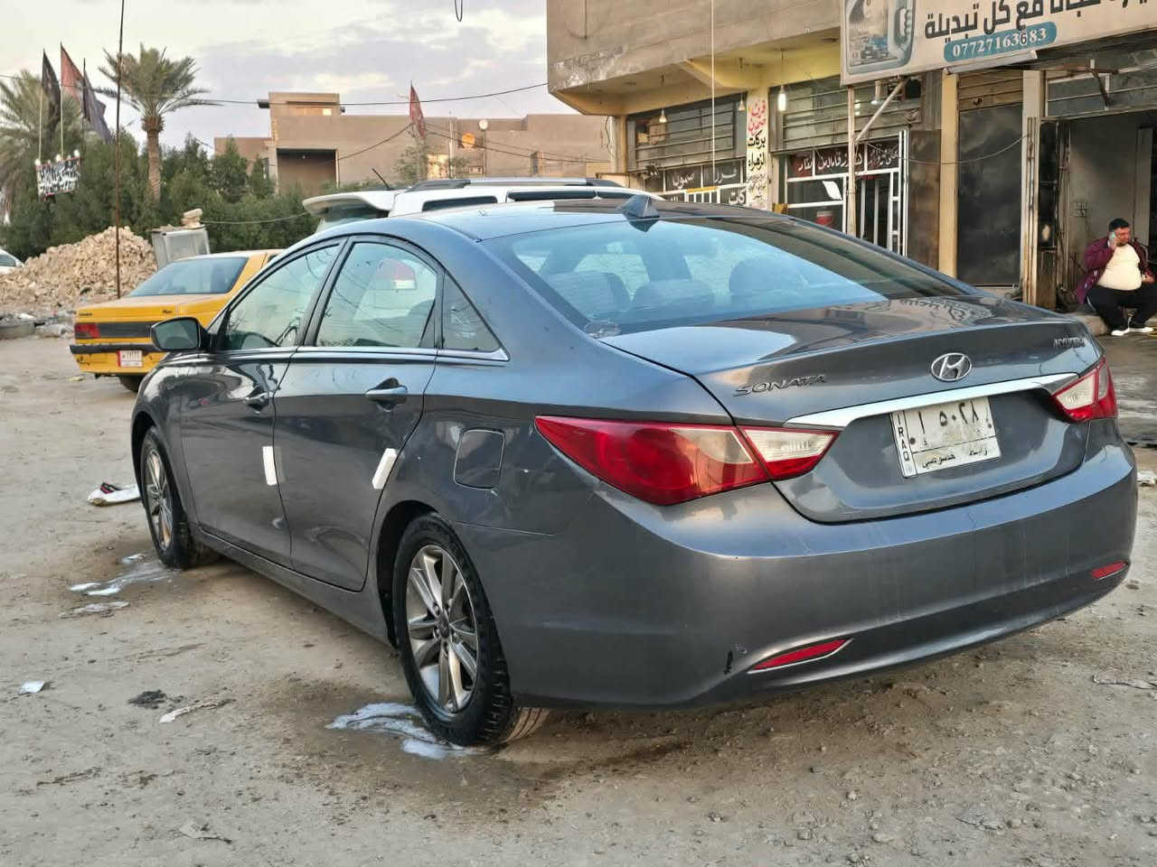 سوناتا 2011 سياره جديده وجاهزة من كلشي جديدة بمعنى الكلمة مكفولة من اي حادث بيها رشات صبغ بسيطة جمالية ابيع احزام السعر 82 رقم واسط مشروع وطني بأسمي مكان السيارة حلة رقم الهاتف ***********
