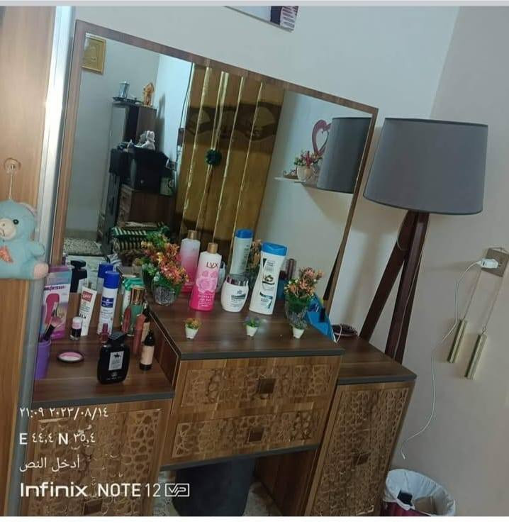 سلام عليكم غرفت نوم للبيع نضيف حيل السعر 475 وبيه مجال للاستفسار هاذ رقم 
***********خابر تدلل
