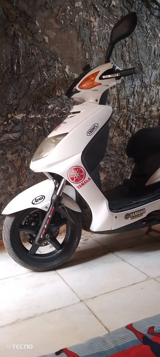 سلام عليكم سكنس نثية 110 ياباني للبيع او مراوس وانطي فرق اذا دراجة احدث 
نضافة فول واحد عل واحد دراجة كاملة مكملة تاخذهة ربع ماذب عليهة بلادي دراجة خير من الله 
مكاني/ بغداد مدينة الصدر 
سعر 650
رقمي/ ***********
