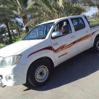 للبيع تويوتا هايلوكس 2011 رقم بغداد مكفولة تبريد تدفئه  كير محرك اكسل ...