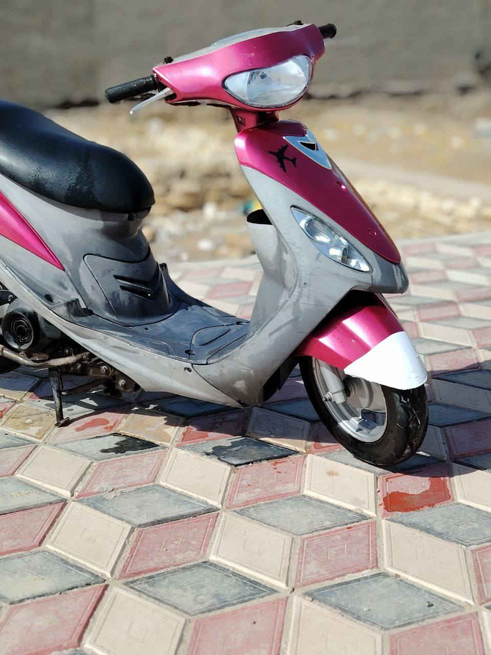 سلام عليكم دراجه ماكس منغولي جاهزه الخر حبايه جاهزه مالت جناي كابريتر جديد تواير كه شغاله ماعوزه برغي شغل طلع مكاني رميثه سعر 625بيه مجال شراي ***********
