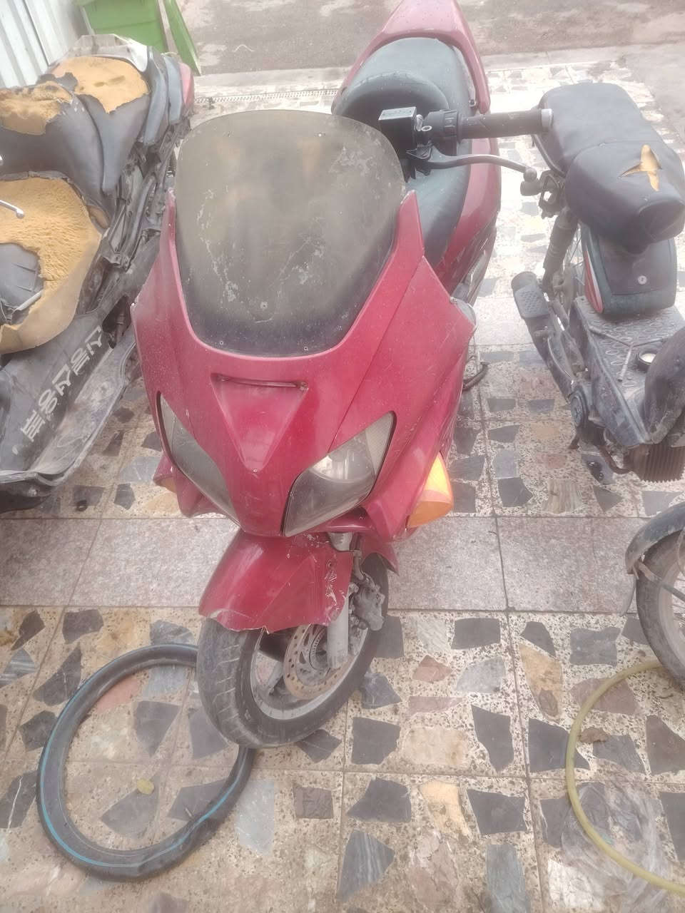 سلام عليكم من ارخض الدمن دراجة فورزة سويج دراجة خير من الله لايت زنون اوراق موجودة سعر 350ميتعجل علا بيع ***********
