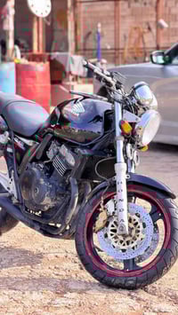 سبي فور ٤٠٠ • دراجة نارية • كله شرط