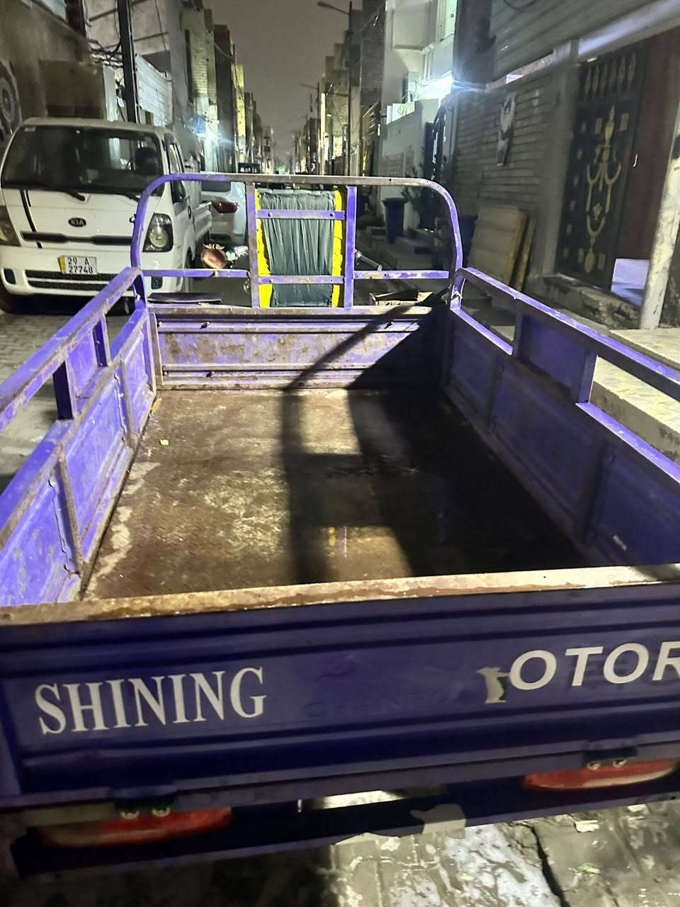 سلام عليكم عند ستوته موديل 22 للبيع اريدها ب مليون ونص وبيها مجال 
 ستوته صوليه رقم الهاتف ***********
