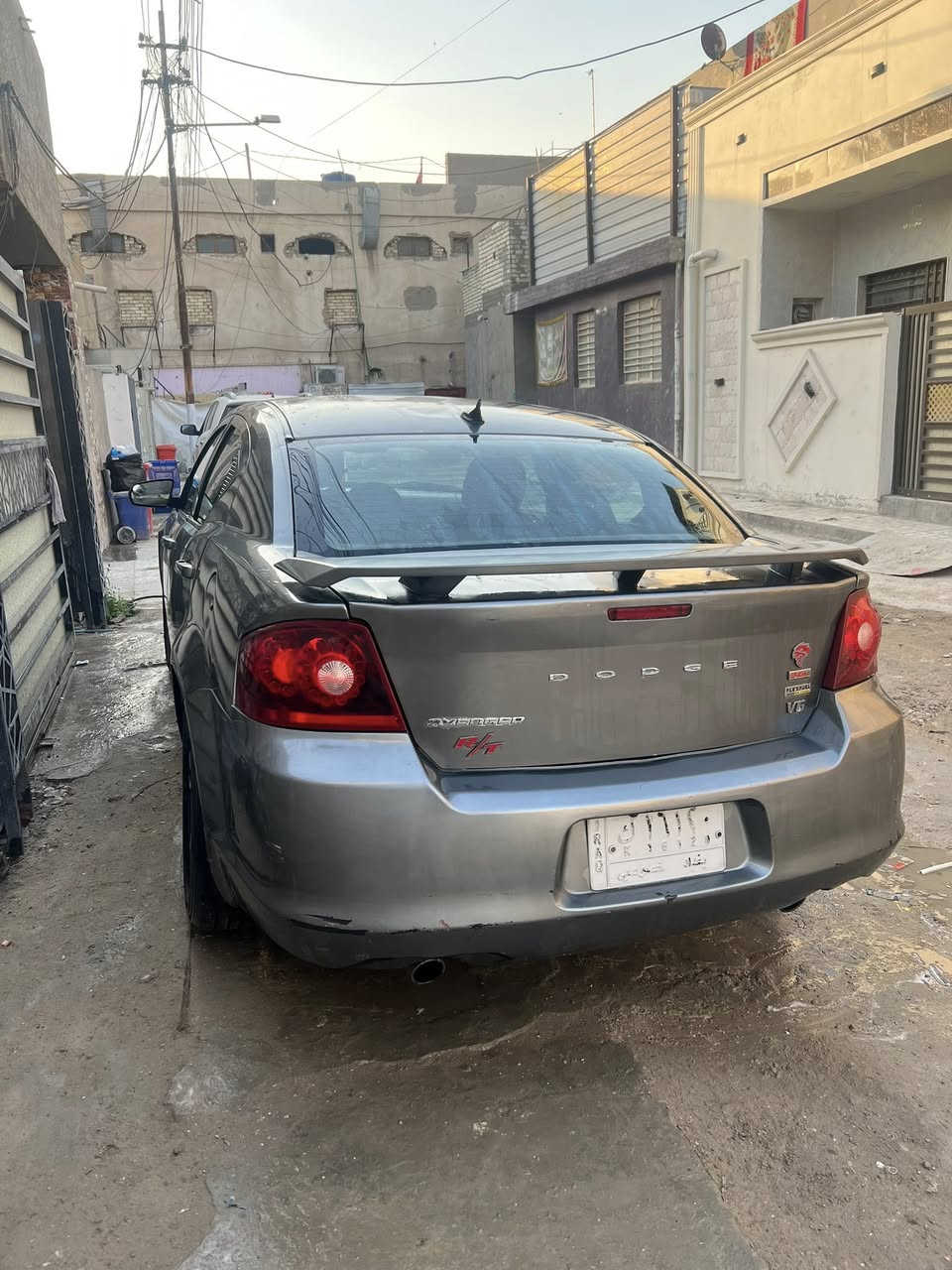 دوج افنجر 2013
3600 سته سلندر 
رقم بغداد 
السعر 68 ورقة 
العنوان بغداد الامين 
***********
***********
