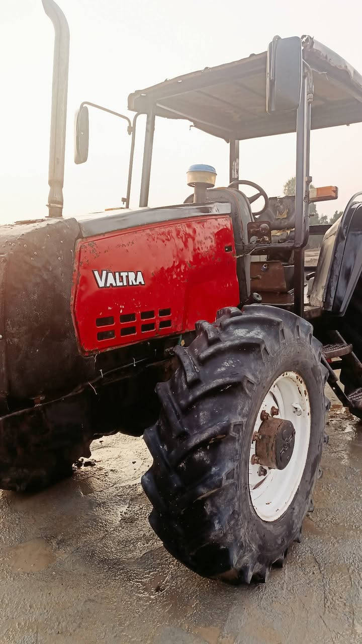 سلام عليكم للبيع مكينه فالميت حجم 120 اربعه سلندر عله وضع الشركه جاهزه للعمل المكان واسط قضاء الحي الاستفسار عله الرقم ‏‪***********‬‏
