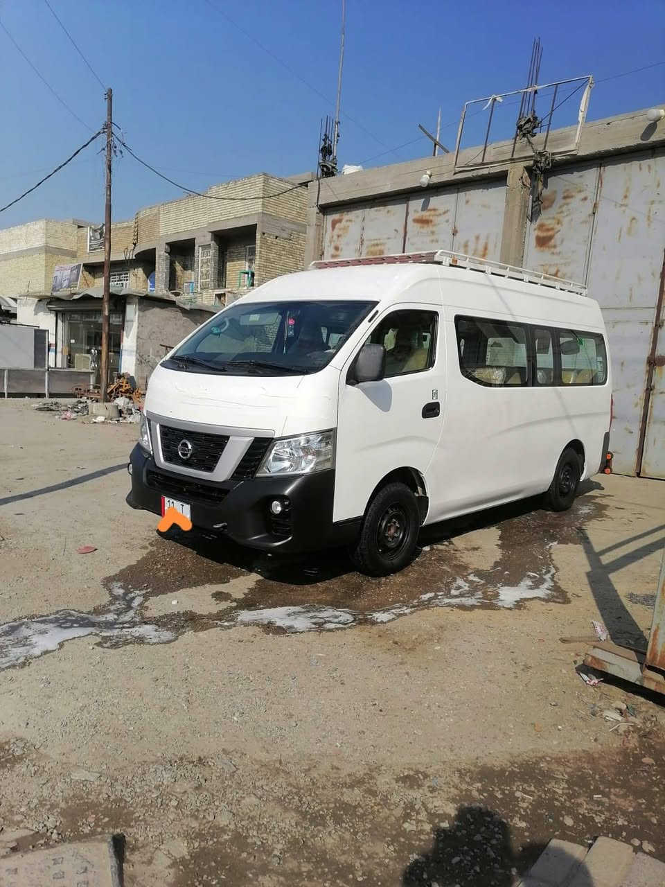 نيسان ارفان بيه بكانين صبغ موديل 20 سياره جاهزه ماشيه 190 السعر 235 رقم صاحب سياره ***********
