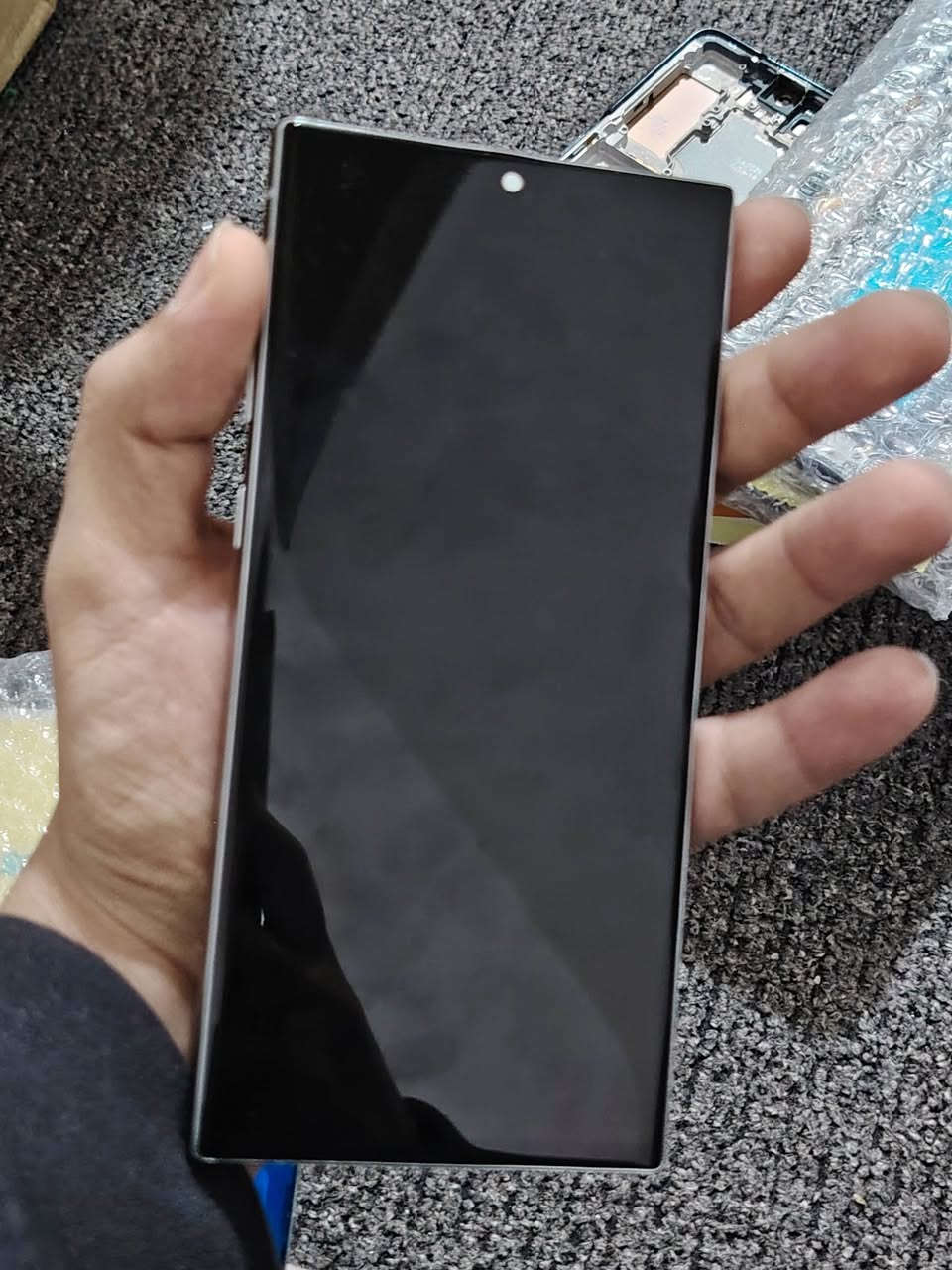 شاشة وظهر كامل نوت 10 بلاس السعر 75
