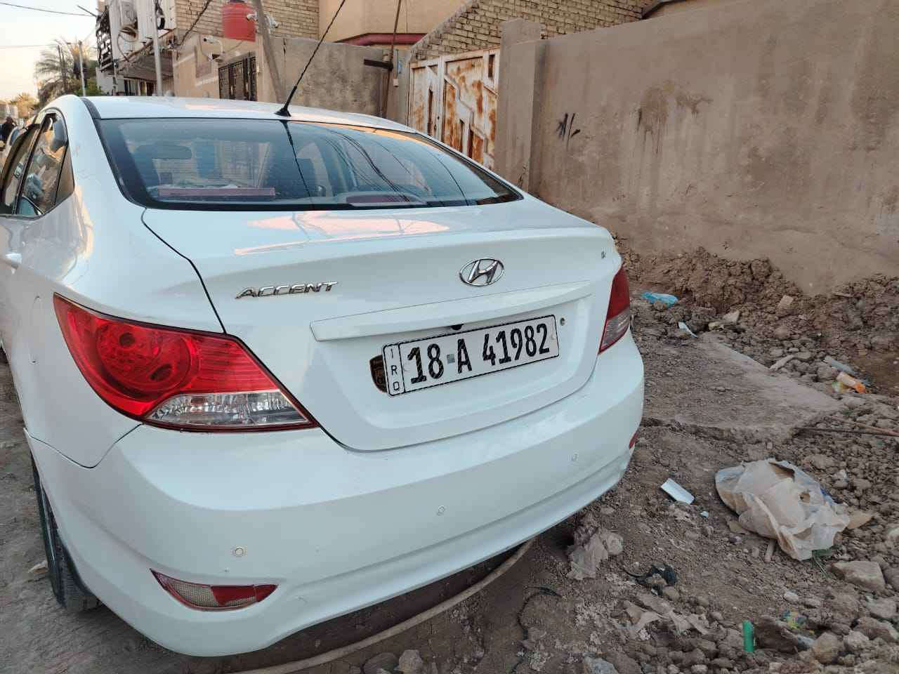 اكسنت 2014 خليجي مال مؤسسة 
محرك 1600....تبريد ثلج....كشنات جلد.....ارضية جلد.....شاشة....كاميرا 
سيارة نظيفه جدا مال جناي ما ناقصهة برغي
مكان بابل حلة... بأسمي... تحويل مباشر... رقم بابل
السعر 115$
للاستفسار *********** حلة, بابل
