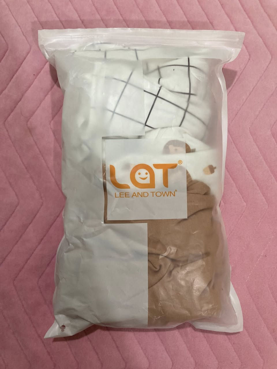 Lee And Town
ماركة استرالية خامة فد شي راقي كلش
قطن 100‎%‎
3 قطع 
السعر 18 شامل التوصيل


**إذا كنت صاحب هذا الإعلان وتريد حذفه لأي سبب، رجاءا أرسل رسالة إلى الدعم الفني**