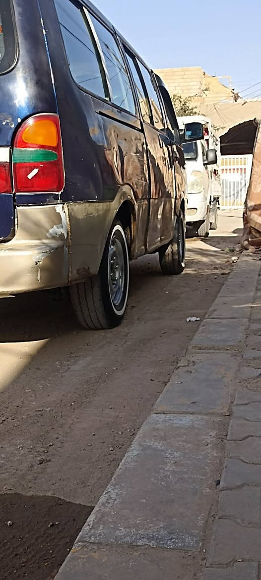 السلام عليكم  بريجو 96 سنويه لل 30  رقمها بغداد  ومكانه بالنجف  موجود  ***********
