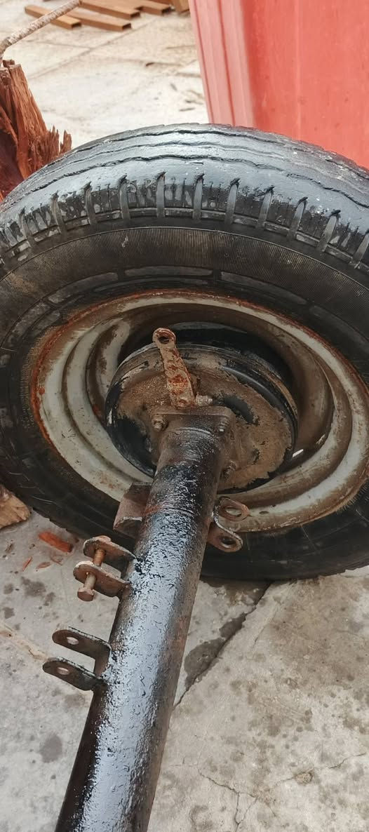 السلام عليكم اكسن امتيار نثيه نظيف شغال فقط اكسن 100 وياله 25 تاير فقط واحد 10 بيه المجال قليل شرط اكسن تمشي بيبيه 100 مكاني ناصريه مدينه الصدر
*********** اتصال
