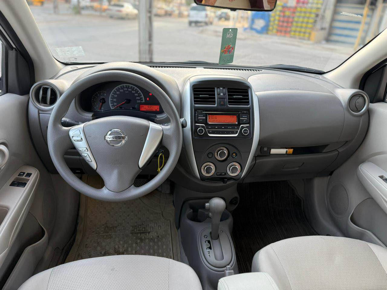 السلام عليكم سني 2019 مكفوله ماعده هاي الطخات الي بيها او واضحه بل الصور ماشيه 62 الف السياره جديده كلش ومغلفه كشنات وارضيه جاهزه من كلشي رقم وهزه جديد بغداد السعر 106 مكاني بغداد زيونه للاستفسار الاتصال *********** بغداد, العراق
