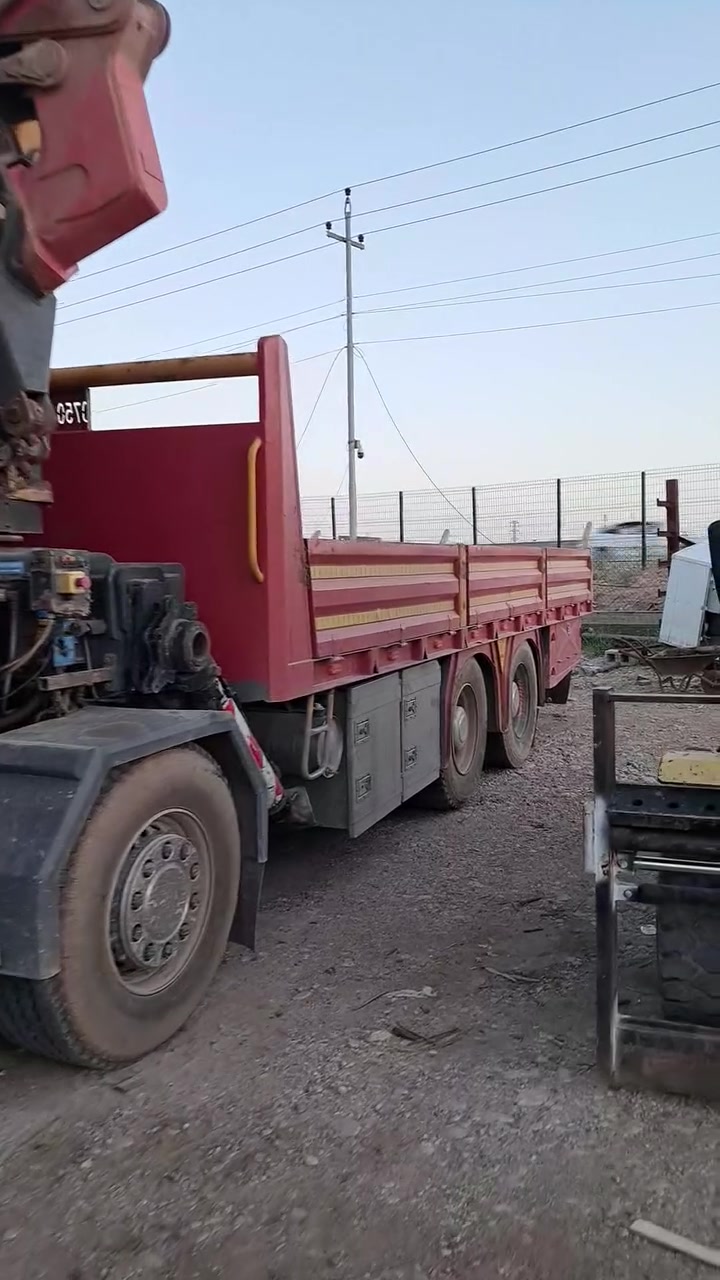 SCANA

2013 سكانيا V580

کرین کوپما

2013 موديل

طن 25

سلايتات 4 هايدروليك

دبل كسره 4 سلاتات

ريموت كونترول

تحويل ثاني يوم

*********** للاستفسار
