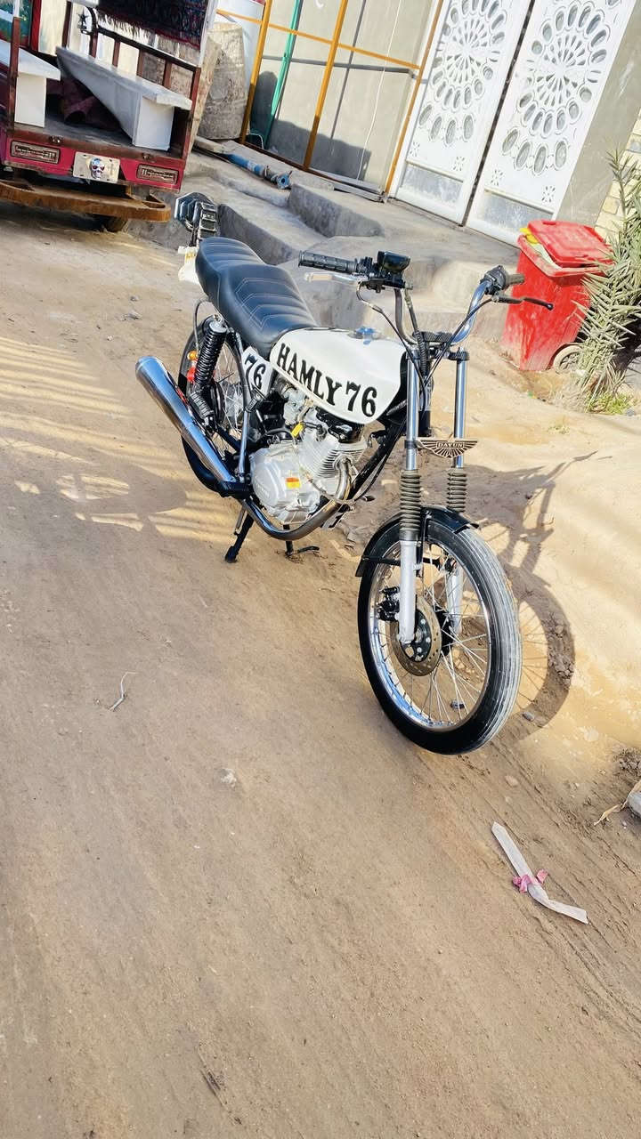 سلام عليكم شباب اربعه كير مديل 2020 ايراني شلامجه اصل  سعره 900 وبيه مجال اوراق اصولي مكان نجف  وهاذا رقمي *********** ما متواجد عل فيس
