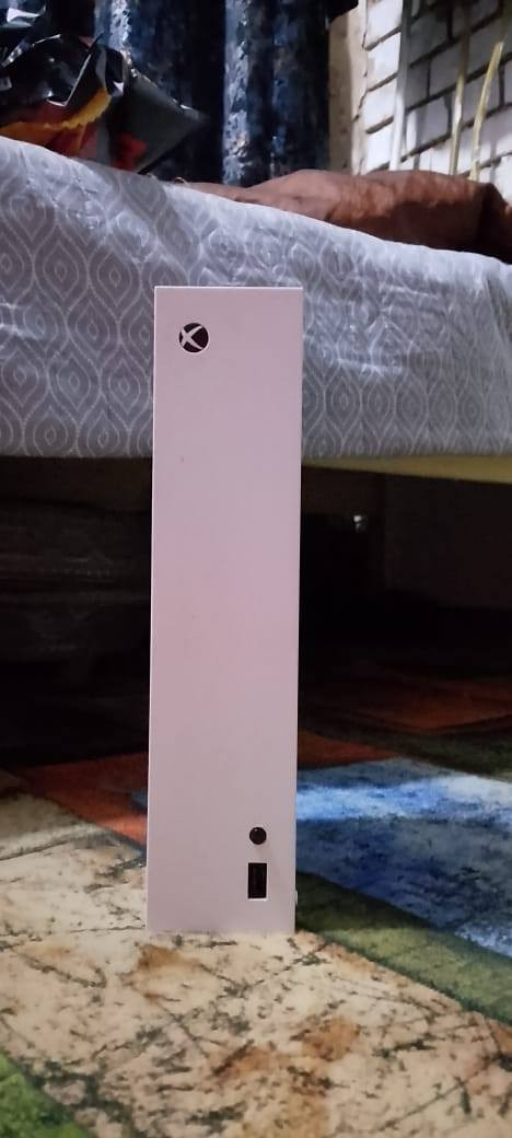 السلام عليكم
من رخصه الادمن
بلي اكس بوكس سيريس اس مستعمل قليل موديل 2022 نضافة 100% مع كامل ملحقات فقط کارتون شكك وذبيته والجهاز ما داخل اي تصليح يجي ويا جوستيك + كيبل HDMI + كيبل باور السعر 325 وبي مجال بشيط حك الجية 
عنوان: البصرة:– حي الاصدقاء
رقم: ***********
