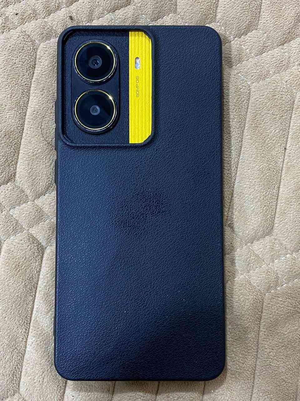 السلام عليكم 
Poco x7 pro. 5G
بوكو اكس 7 برو للبيع 
الجهاز مستخدم شي قليل 

كامل ملحقات.        ذاكره 256/12

120 فريم جميع الالعاب 
 
✅ معالج حديث  8400-Ultra‏
ا
✅ كاميرا 50+8 ميكا بكسل 

✅ بطارية 6000 ملي أمبير 
 
✅ شحن سريع 90 واط
سعر ٤٢٥
او مراوس ويه الترا
***********
كركوك
