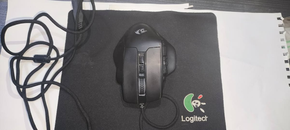 مجموعة كيمينك كاملة (كيبورد ميكانيك + ماوس MMO + جويستيك اكس بوكس مع شاحن) للبيع
السلام عليكم، عندي غراض كيمينك نظيفة جداً (نسبة نظافة 85%) واستعمال خفيف حاب ابيعها كلها سوة كـ بكج كامل:
​كيبورد Redragon Akali K642-RGB: كيبورد ميكانيك حجم 60%، يجي ويا كرتونته وكامل ملحقاته، طول الواير مالته 1.60 متر.
​ماوس Redragon M908 Impact MMO: ماوس احترافي بي أزرار جانبية يفيد جماعة الـ MMO والالعاب، طول الواير مالته 2 متر (بدون كرتونة).
​جويستيك Xbox اصلي (لون ازرق): يشتغل عالاكس بوكس والـ PC، ويا بطارية شحن داخلية (تغنيك عن الباتريات العادية) (بدون كرتونة).
​قاعدة شحن Xbox مزدوجة: تشحن جويستيكين سوة، بيها شاشة تفصل وتقرأ حالة الشحن اذا كان يشحن او فول (بدون كرتونة).
​ماوس باد Logitech صغير عادي (هدية ويا المجموعة).
​الغراض كلها شغالة 100% وما بيها اي عيب وتكدر تفحص قبل لا تشتري.
​السعر الكلي للمجموعة: 125,000 دينار (وبيها مجال بسيط للشراي) 

الموقع📍

بابل. الحلة حي الامير قرب مصرف الدم ومستشفى الجمهوري


**إذا كنت صاحب هذا الإعلان وتريد حذفه لأي سبب، رجاءا أرسل رسالة إلى الدعم الفني**