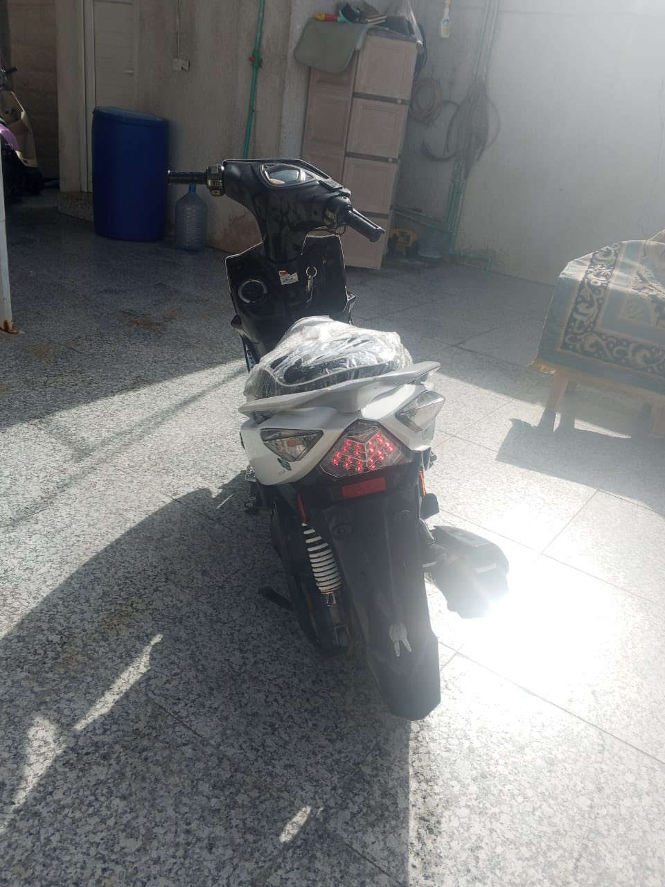 السلام عليكم ماكس مضلع حديث نوزل كفاله عامه ومابيها نقص للبيع نضافه فول والشراي  مكلف بلنشر اتصل علرقم ***********
