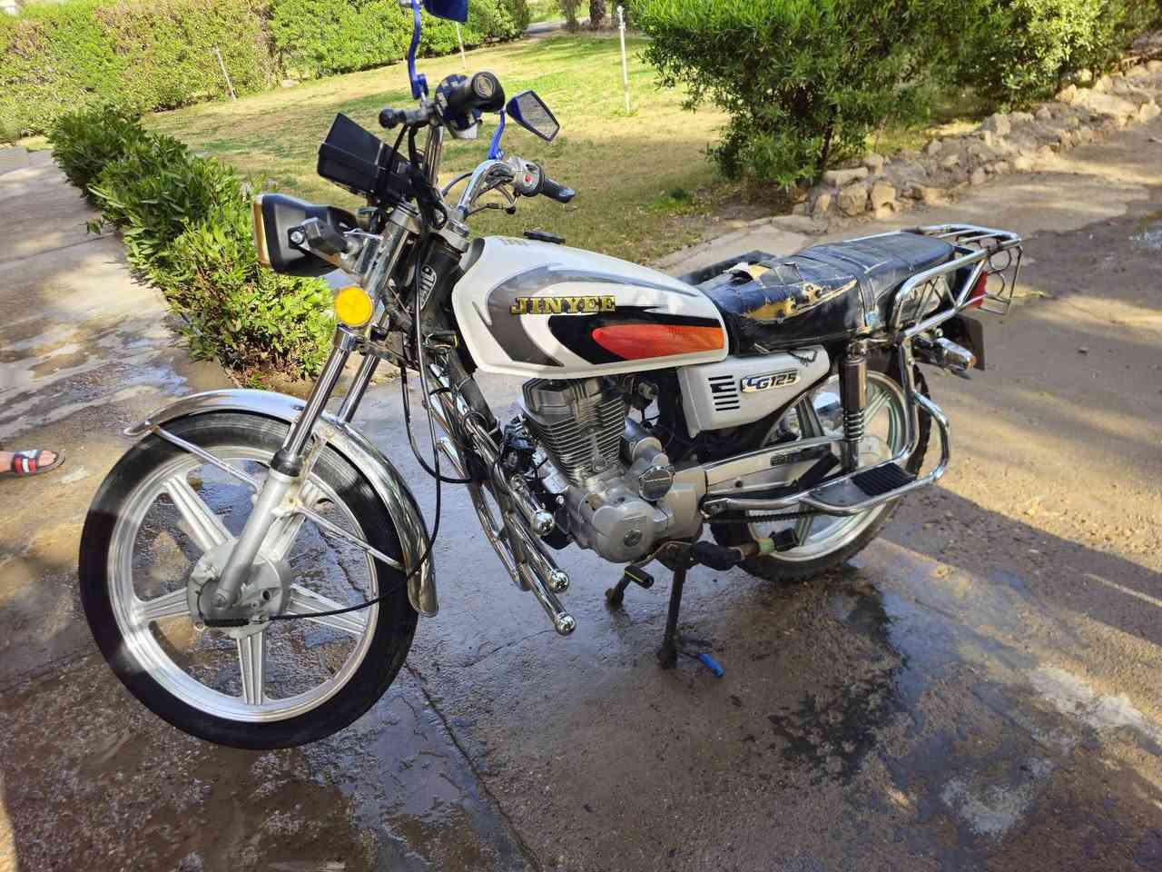 سلام عليكم
دراجة ايراني رقم وسنوية موديل 2017
مكينة ابلادية ممفتوحة مكفولة كفالة عامة 
تحويل مباشر
سعر 1250 وبيهة مجال
***********
