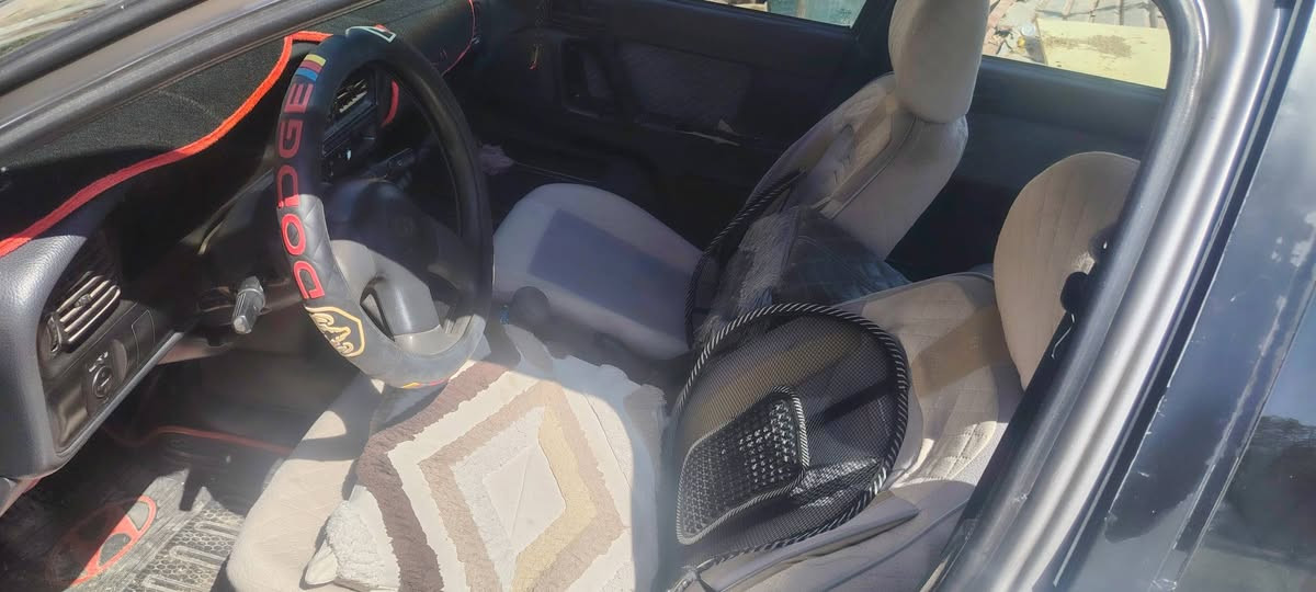 النتره 1994 نضيفه ومرتبه. متعوب عليه. تخم تاير.  سعر 41وبيه مجال بصيط. تصال 0770996632


**إذا كنت صاحب هذا الإعلان وتريد حذفه لأي سبب، رجاءا أرسل رسالة إلى الدعم الفني**