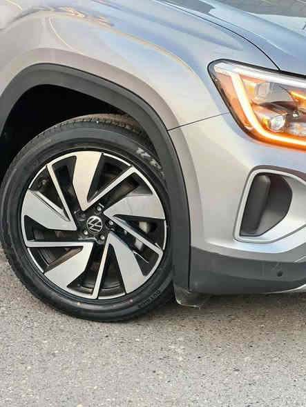 ATLAS  SE
موديل /2024

الون/سلفر

حجم المكينه/2.0 تيربو

الاضافات👇🏻👇🏻👇🏻
بصمه
شاشه كبيره
داخل جلد
كراسي كهرب
داخل صاج
كير مواس
بردات خلفيه
رادار امامي خلفي
عطر LED
بجم زينونLED
شاحن لاسلكي
هندبريك بصمه
ويل حجم 20
داخل 7راكب
حساسات امامي خلفي
رقم اربيل باسمي مكانها موصل
 📍صور الحادث مرفقه معه المنشور📍

📱***********📱

>
