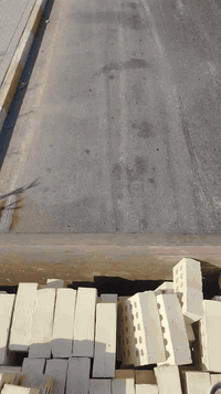 طابوق جمهوري بئنسب الاسعار درجه أولى ألعدد ٤٠٠٠ زياده ٣٠٠ /07814717625