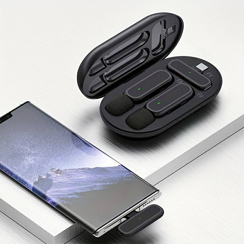 هذا المنتج عبارة عن ميكروفون لاسلكي صغير طراز K61.
يتضمن الميكروفون وظيفة ذكية لإلغاء الضوضاء لضمان صوت واضح. 

يعمل مع أجهزة الآيفون والأندرويد، ويأتي مع علبة شحن مدمجة. 

يتميز بنطاق انتقال يصل إلى 40 متراً ويوفر عمر بطارية يصل إلى 3 ساعات. 

يأتي الميكروفون بنمط قطبي متعدد الاتجاهات لالتقاط الصوت من جميع الجهات.


**إذا كنت صاحب هذا الإعلان وتريد حذفه لأي سبب، رجاءا أرسل رسالة إلى الدعم الفني**