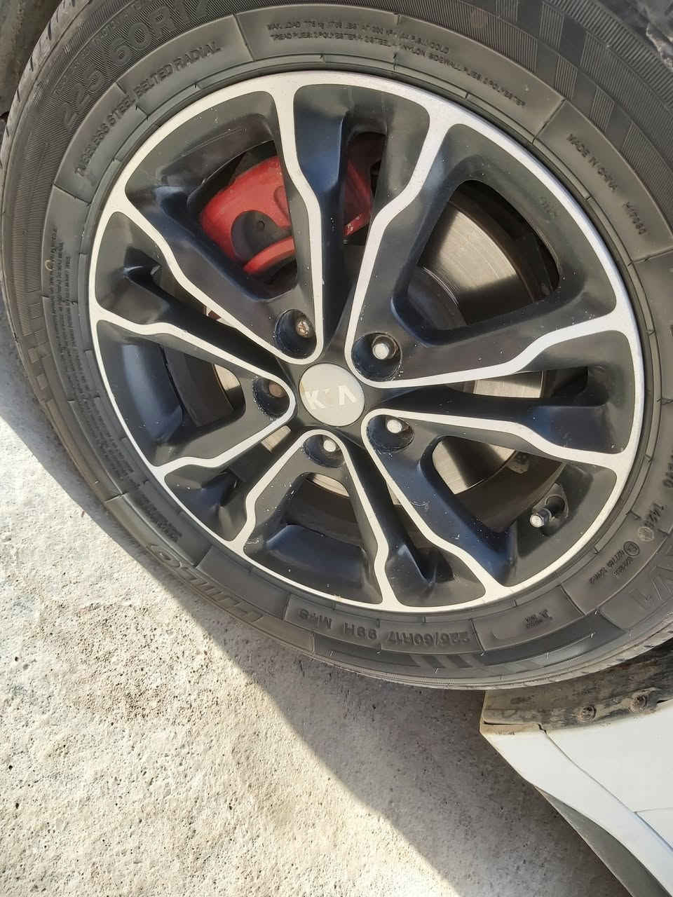 ويل كب للبيع تخم تايرات جديد ماصار شهر حجم١٧ ب370


**إذا كنت صاحب هذا الإعلان وتريد حذفه لأي سبب، رجاءا أرسل رسالة إلى الدعم الفني**