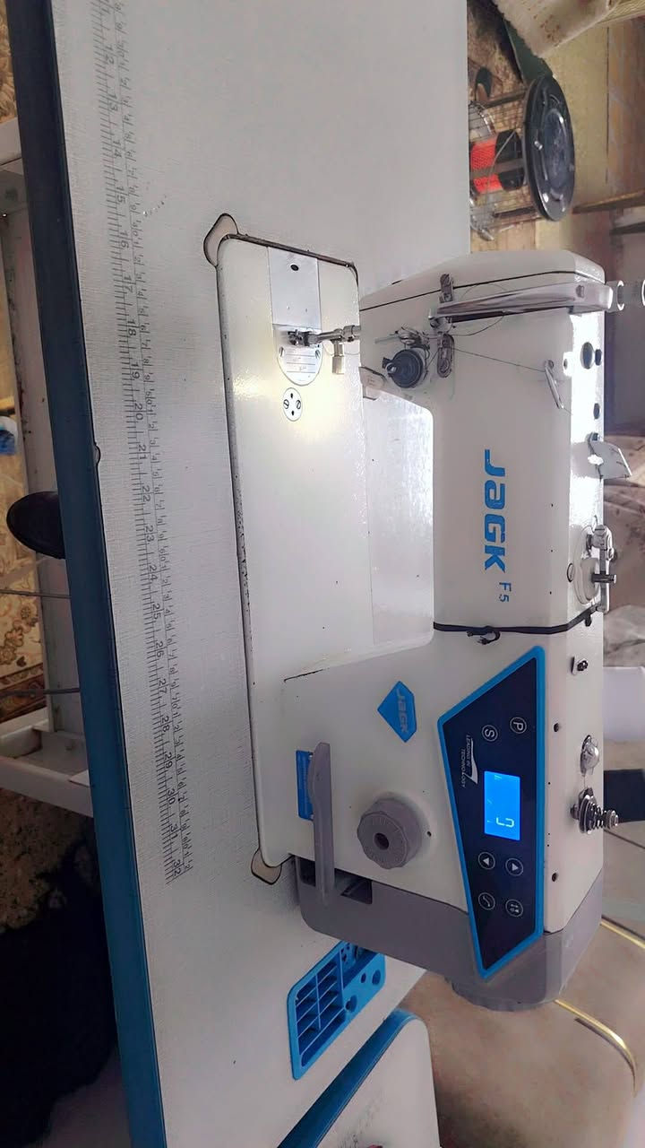 هايه جديده نضافه فول  السعر ٣٠٠ قفل


**إذا كنت صاحب هذا الإعلان وتريد حذفه لأي سبب، رجاءا أرسل رسالة إلى الدعم الفني**