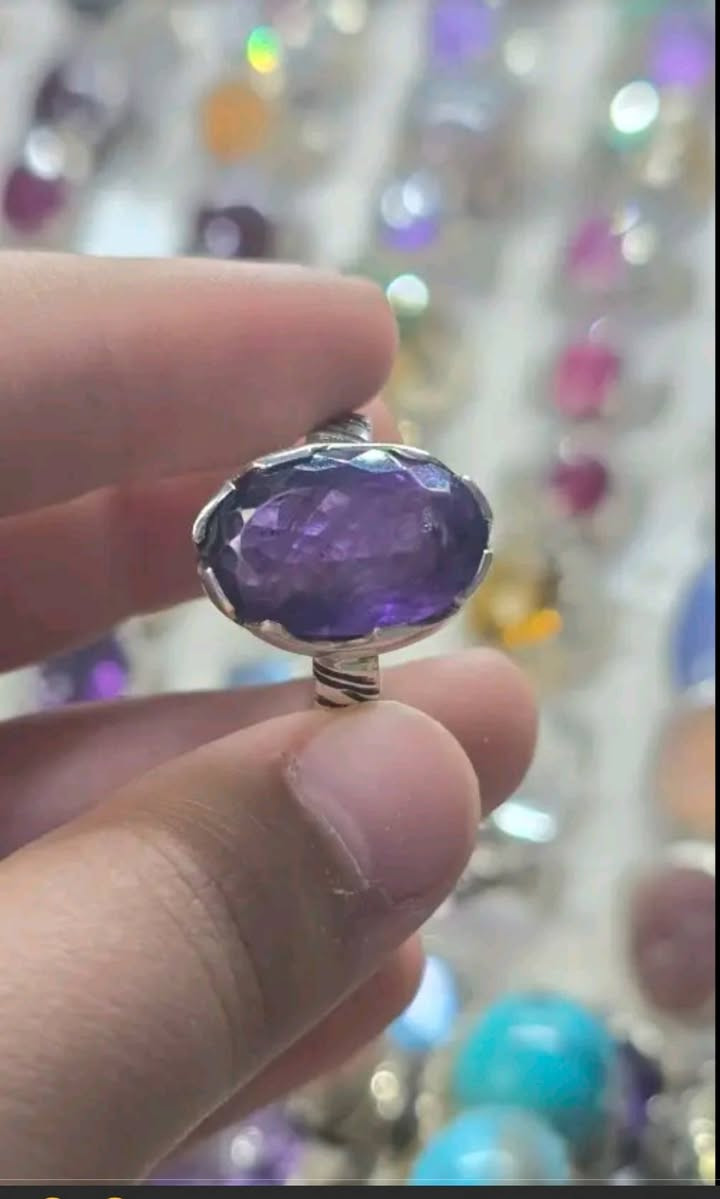 جمشت افريقي صياغه يدويه نجفيه فضه عيار 925 قطعه جميل جدا الاستفسار عن الخاص


**إذا كنت صاحب هذا الإعلان وتريد حذفه لأي سبب، رجاءا أرسل رسالة إلى الدعم الفني**