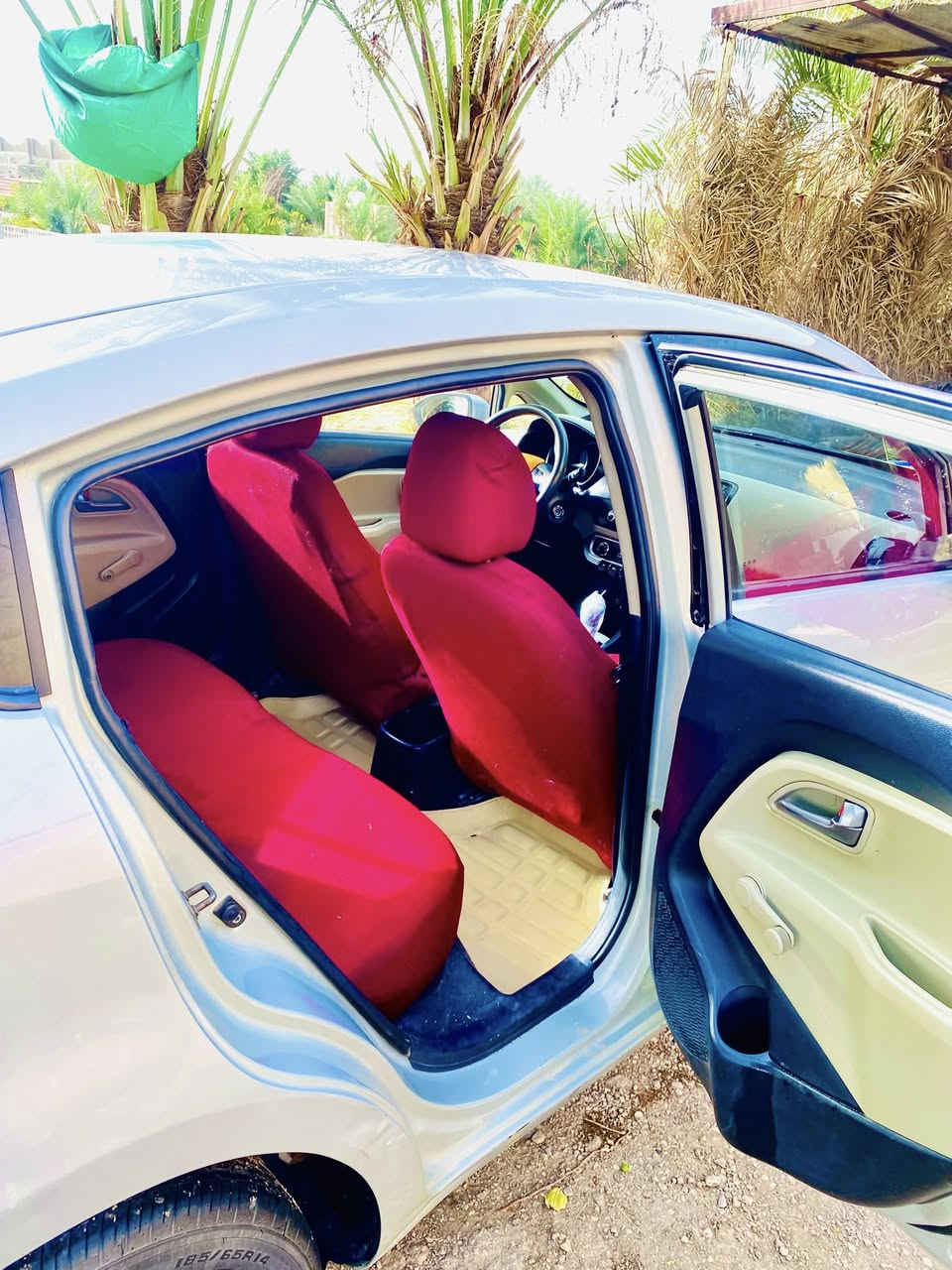 كيا ريو موديل 2014 جاهزه من كولشي تخم تاير منظومه تبريد كامله جديد حداديه رقم بغداد الدولي باسمي تحويل ثاني يوم السعر 70 وبيها مجال بيها جاملغ وبنيد مكاني ديوانيه:غماس ‭0785 631 6654‬
