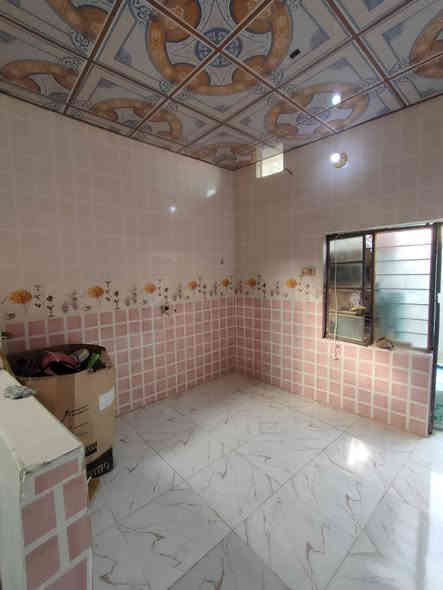 السلام عليكم 50 متر للبيع زراعي غرفه وصاله ومطبخ وصحيات موقع البيت كربلاء المقدسة يبعد عن الامام 8 كيلو وأقل حي الرباب خدمات ماء كهرباء خط نقل قريب على الشارع العام مدارس مولد ذهبي البيت أساس رباط والسقف صب كونكريت السعر 20 بي مجال قليل مستعجل للبيع 
للاستفسار اتصل أو واتساب ***********
