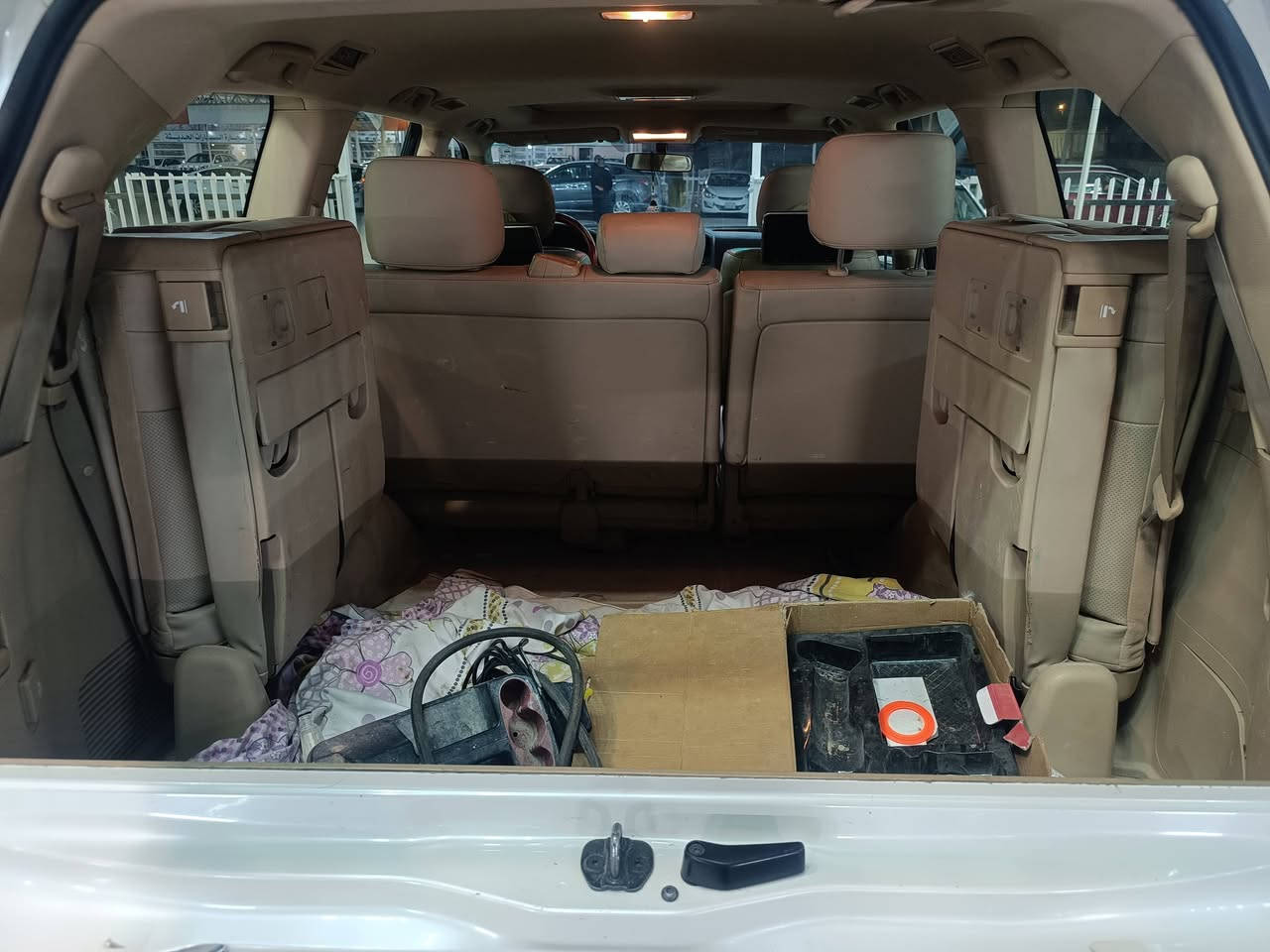 السلام عليكم 
لاندكروزر GXR  للبيع موديل 2013 سياره جديده مكفولة  السعر
33000 $  مكان السيارة النجف الاشرف الإستفسار اتصل على 
***********
