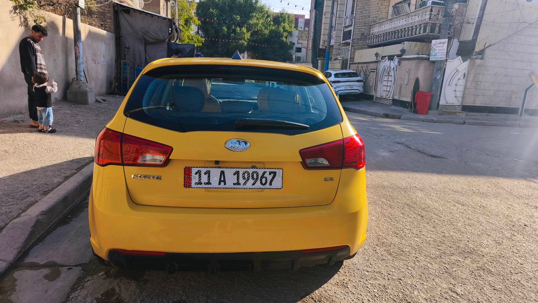 السلام عليكم 
فورتي موديل 2011 محرك الفين دوش حادثها قطعة وحدة مال امريكا
كير محرك كفالة بلادي
تبريد تدفئة شغال 
فول مواصفات تحكم ستيرن جهتين فتحة اشاير مري
رقم بغداد انكليزي هزة جديدة 
صدر كامل جديد مع ضمان 6 شهر
مشط ستيرن جديد مع ضمان 6
بور ستيرن جديد كامل 
مجاول وبلكات ونوزلات جدد
دوشمة ومنظومة لايت LED كاملة
جامة أمامية اصلية جديدة 
تخم تاير جديد 
مصفرة غرامات وهيئة
السيارة ماعايزها ربع دينار نظيفة وجديدة بمعنى الكلمة
العنوان بغداد الدولعي
***********