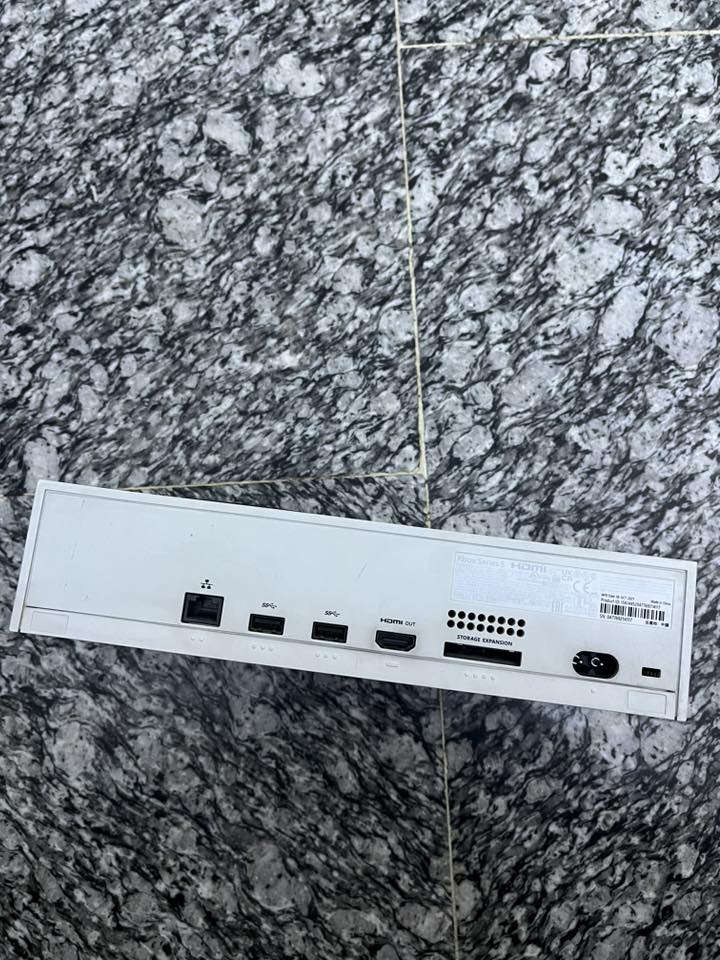 السلام عليكم.                                                                Xbox seires s
اكس بوكس سيريس اس
للبيع
جهاز فول نظافة مستعمل جوستك الاصلية اللي وية الجهاز ممتازة بس الكير بي لوفة بسيطة
الكيبلات مالاتة نظيفات وما مبدلات اصلية
السعر 300ألف دينار وبي مجال
مكاني بغداد الزعفرانية شارع المعهد


**إذا كنت صاحب هذا الإعلان وتريد حذفه لأي سبب، رجاءا أرسل رسالة إلى الدعم الفني**