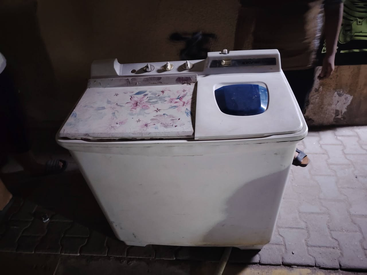 للبيع ***********
