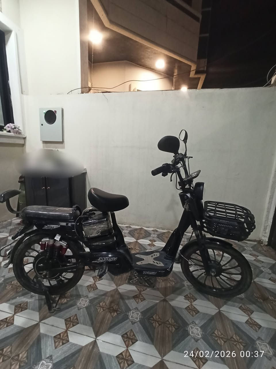 السلام عليكم ماطور شحن 4 بطاريات أشاره يمين يسار شغال السرعه الحقيقيه 76 لايت شغال ثابت السرعه شغال الهورن شغال الدبلات الجدام و الوره شغال التايرات جديد السعر 200 قفل هاتف كورك ***********
