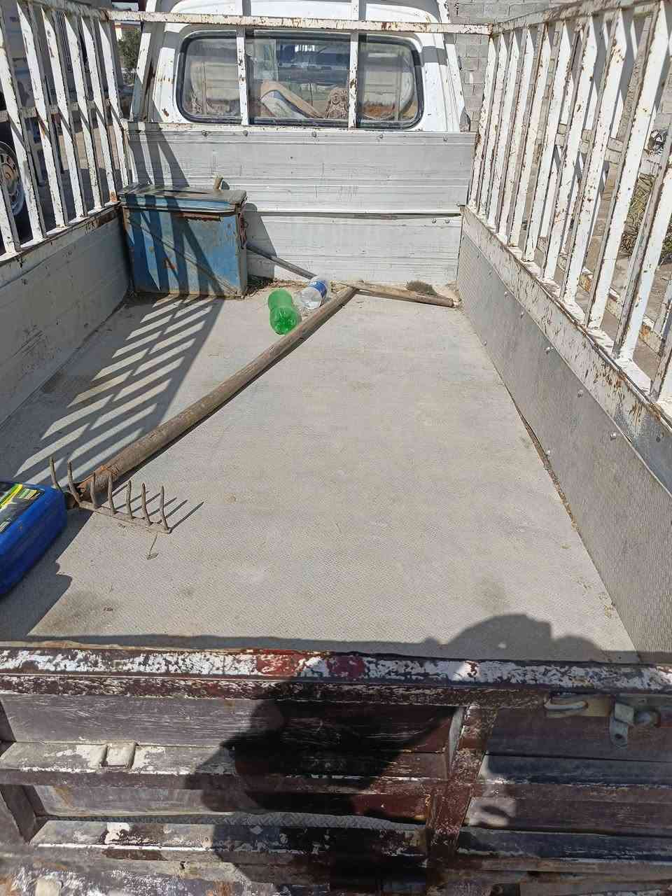 للبيع حديده كير محرك شاصي تايرات جدد تخم تاير كهربائيات شغاله سياره مكفوله بس ابيع حديده العنوان الانبار الفلوجه قضاء الكرمه منطقة الصبيحات سعر 15 ورقه وبيه مجال ***********
